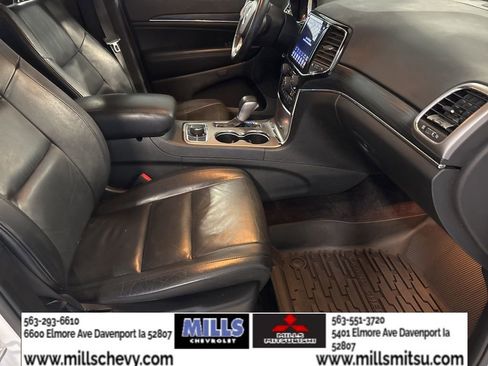 Used 2019 Jeep Grand Cherokee Limited image 18