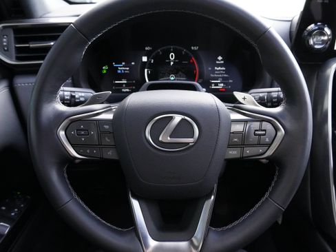 Used 2025 Lexus LX 600 4WD w/ Interior Upgrade Package image 19