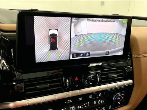 New 2026 Nissan Pathfinder Platinum image 25