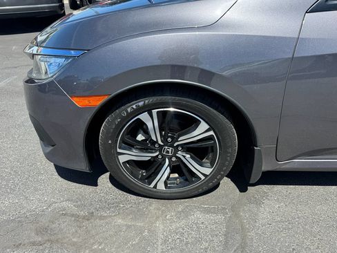 Used 2017 Honda Civic Touring image 6