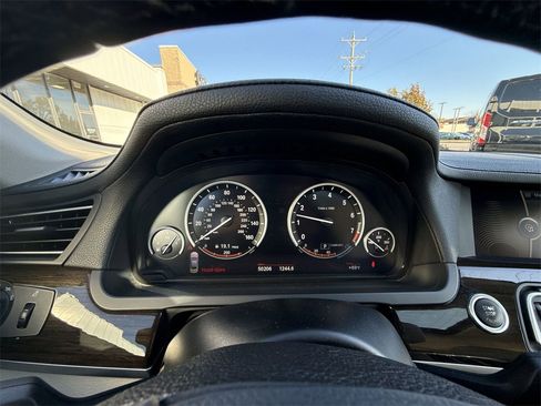 Used 2012 BMW 750Li image 10