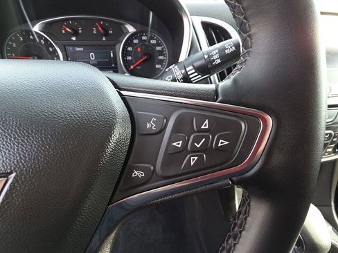 Used 2024 Chevrolet Equinox LT image 19