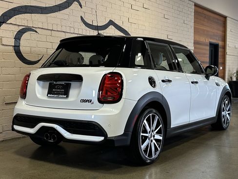 Used 2024 MINI Cooper S FWD image 5