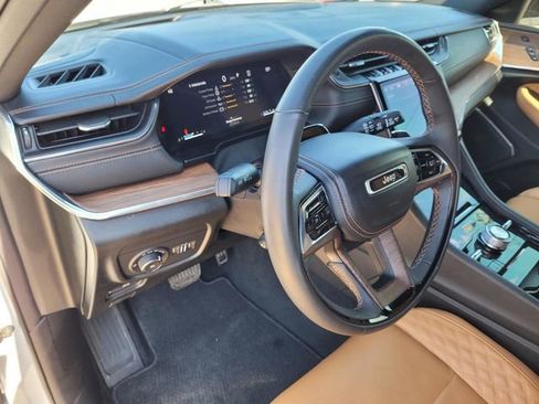 Used 2024 Jeep Grand Cherokee L Summit w/ Advanced Protech Group IV image 31