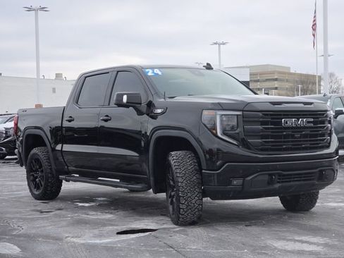 Used 2024 GMC Sierra 1500 Elevation w/ Elevation Premium Package image 19