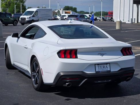 Used 2024 Ford Mustang Coupe RWD image 11