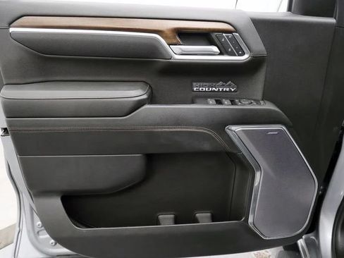 Used 2023 Chevrolet Silverado 1500 High Country w/ Technology Package AWD/4WD image 13