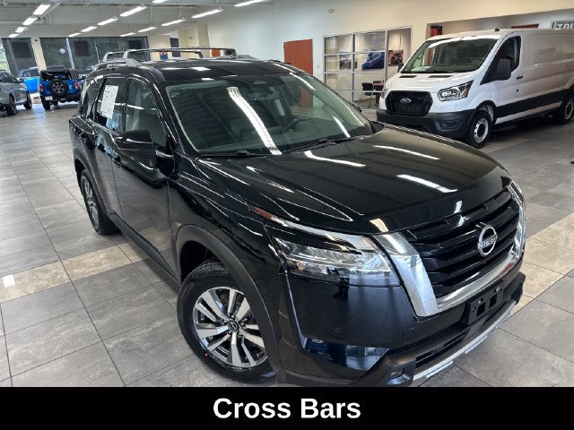 Used 2023 Nissan Pathfinder SL AWD/4WD image 9