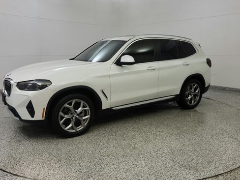 Used 2022 BMW X3 xDrive30i w/ Premium Package 2 AWD/4WD image 3