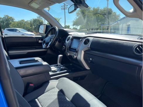 Used 2020 Toyota Tundra SR5 w/ TRD Off-Road Package image 25
