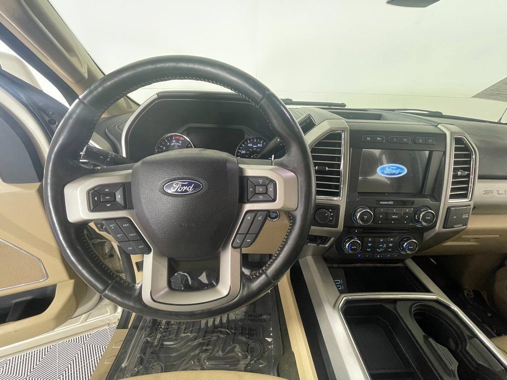 Used 2017 Ford F250 Lariat w/ Lariat Ultimate Package AWD/4WD image 14