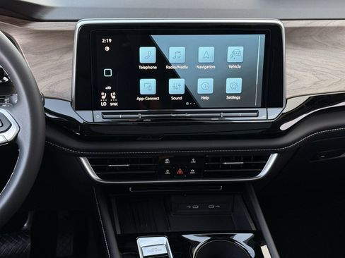 New 2026 Volkswagen Atlas SE image 13