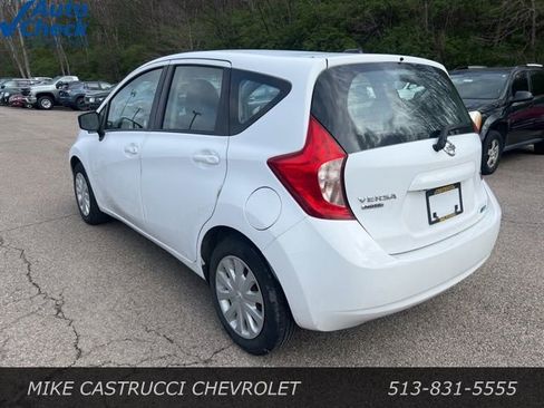 Used 2016 Nissan Versa Note SV FWD image 4
