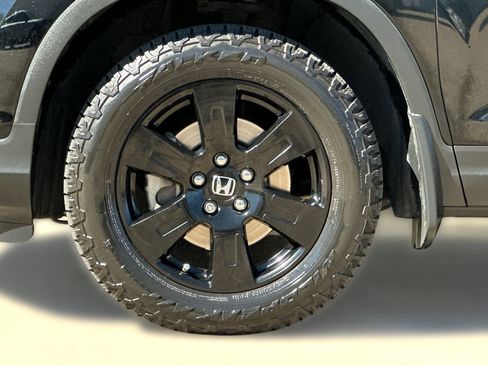 Used 2018 Honda Ridgeline Black Edition image 11
