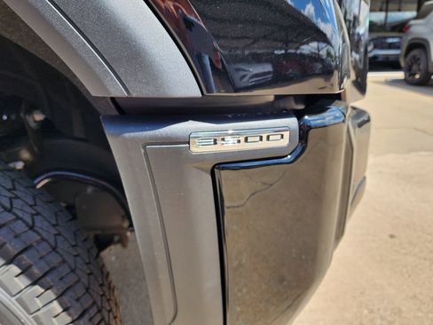 New 2026 GMC Sierra 3500 Denali Ultimate AWD/4WD image 12