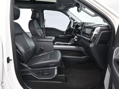 Used 2024 Ford F250 Lariat w/ Lariat Ultimate Package image 5