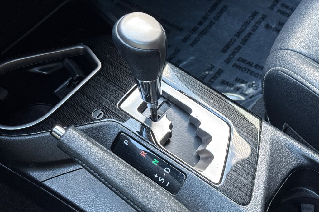 Used 2018 Toyota RAV4 Limited w/ Advanced Technology Package AWD/4WD image 20