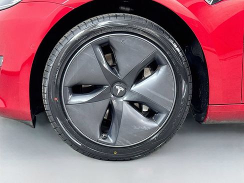 Used 2018 Tesla Model 3 Mid Range RWD image 11