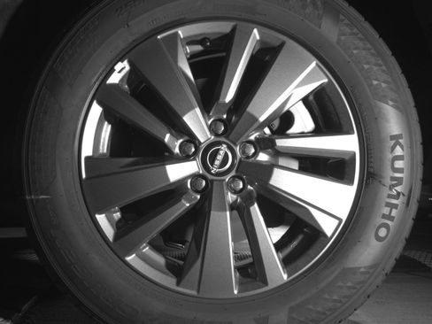 Used 2025 Nissan Pathfinder SV FWD image 14