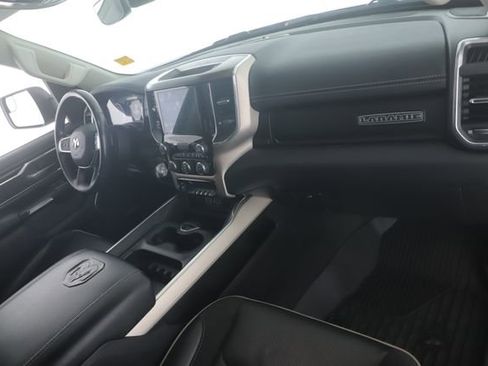 Used 2022 RAM 1500 Laramie AWD/4WD image 31