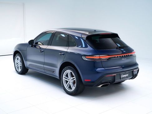 Used 2022 Porsche Macan image 3