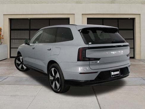 New 2025 Volvo EX90 Plus image 3