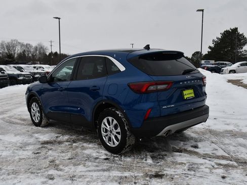Used 2023 Ford Escape Active image 4