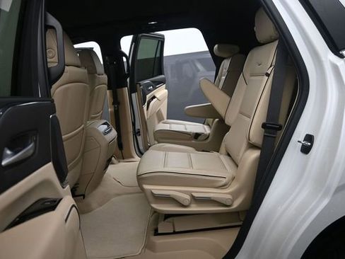 Certified 2023 Cadillac Escalade Premium Luxury AWD/4WD image 13