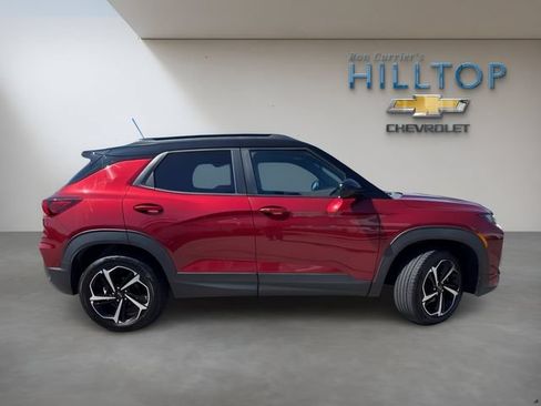 Used 2022 Chevrolet TrailBlazer RS w/ Sun and Liftgate Package AWD/4WD image 3