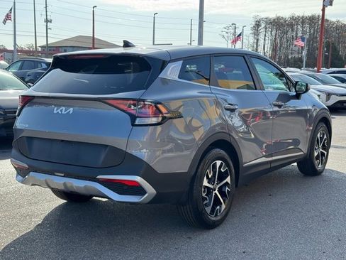 Certified 2023 Kia Sportage EX image 5