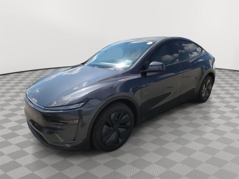 Used 2026 Tesla Model Y Long Range AWD/4WD image 1