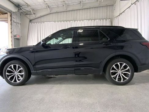 Used 2025 Ford Explorer ST-Line image 26