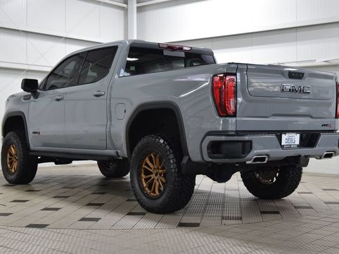 Used 2024 GMC Sierra 1500 AT4 w/ Technology Package AWD/4WD image 5