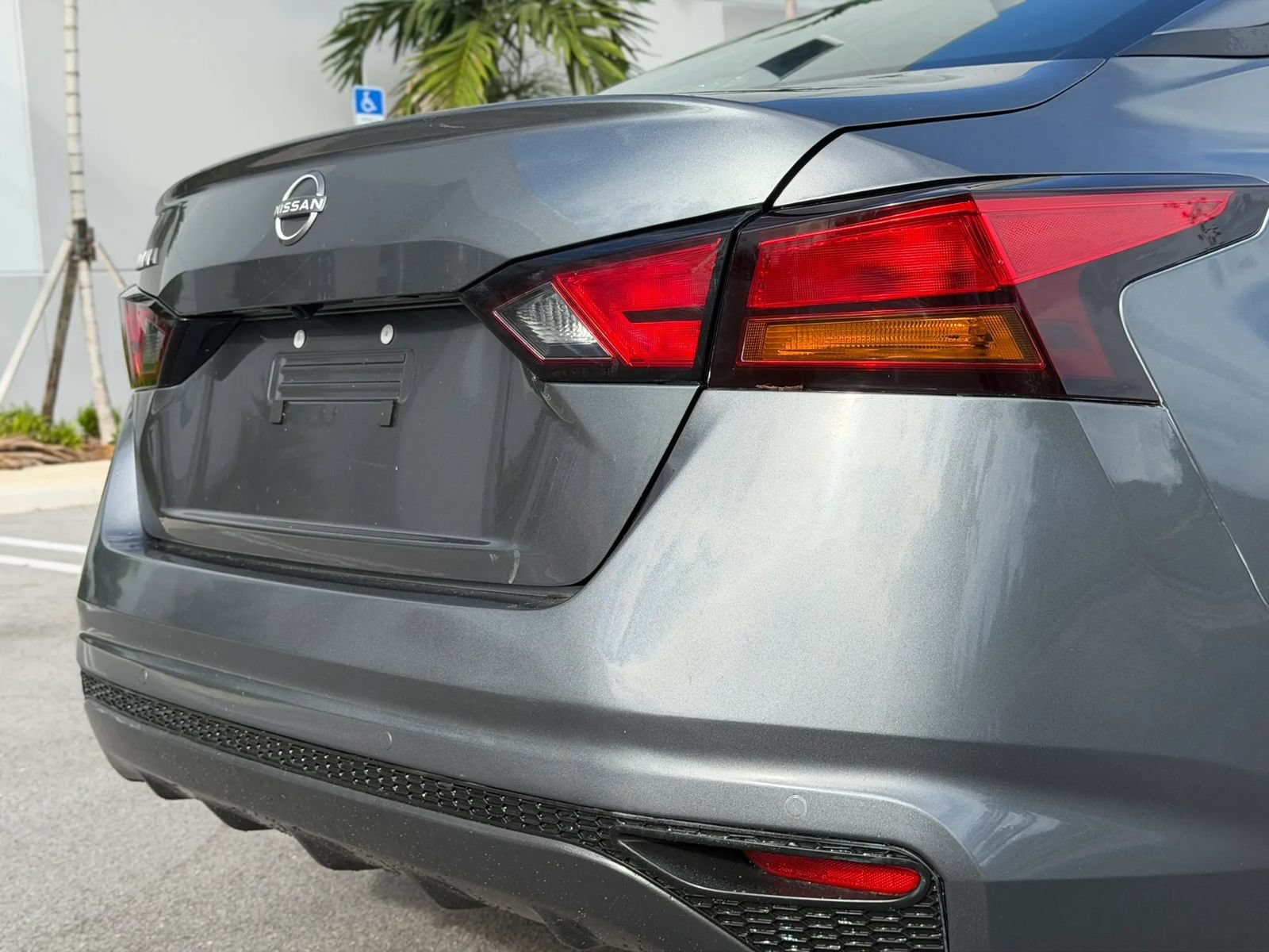 Used 2023 Nissan Altima 2.5 S FWD image 21