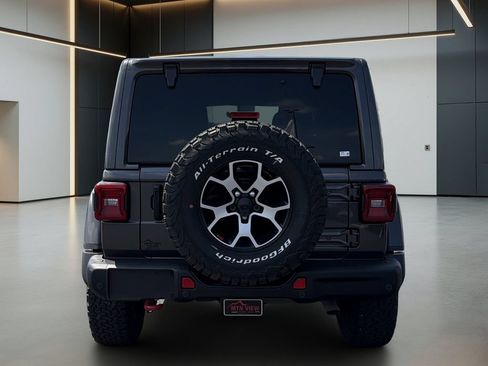 Used 2021 Jeep Wrangler Unlimited Rubicon AWD/4WD image 3