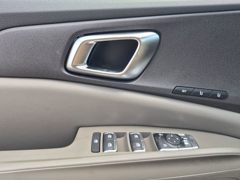 New 2026 Kia Carnival SX FWD image 7