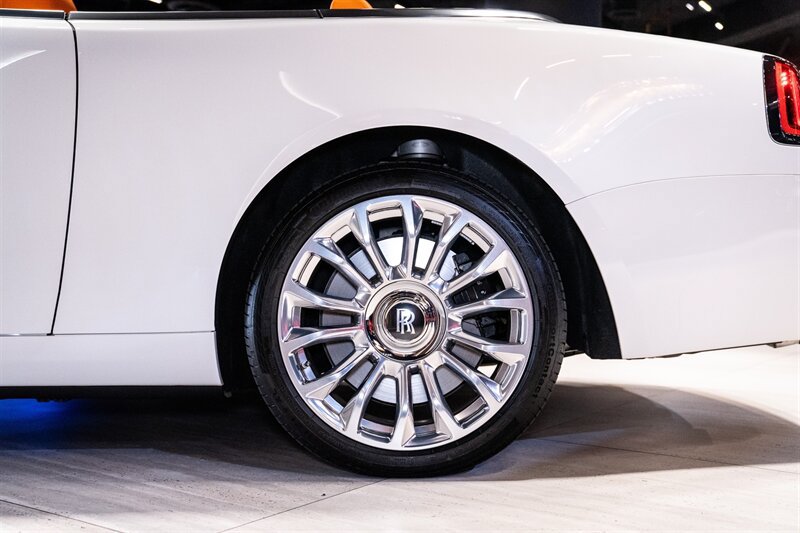 Used 2021 Rolls-Royce Dawn RWD image 14