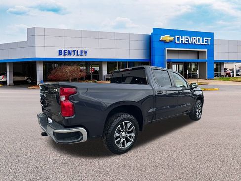 Used 2023 Chevrolet Silverado 1500 LT image 5