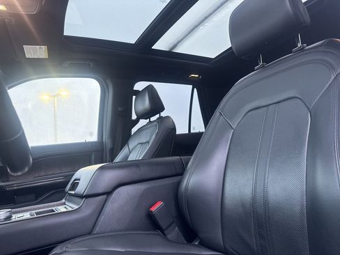 Used 2021 Ford Expedition Limited image 46