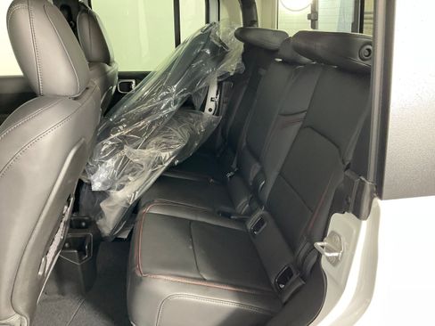 New 2026 Jeep Gladiator Rubicon image 8