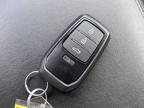 Used 2023 Kia Sorento SX AWD/4WD image 29