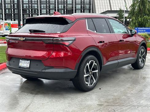 New 2026 Chevrolet Equinox EV LT image 5