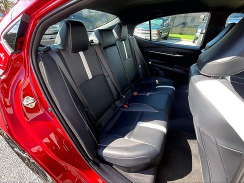 Used 2025 Toyota Camry SE FWD image 31