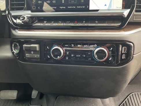 New 2026 GMC Sierra 2500 SLE w/ SLE Value Package; image 20