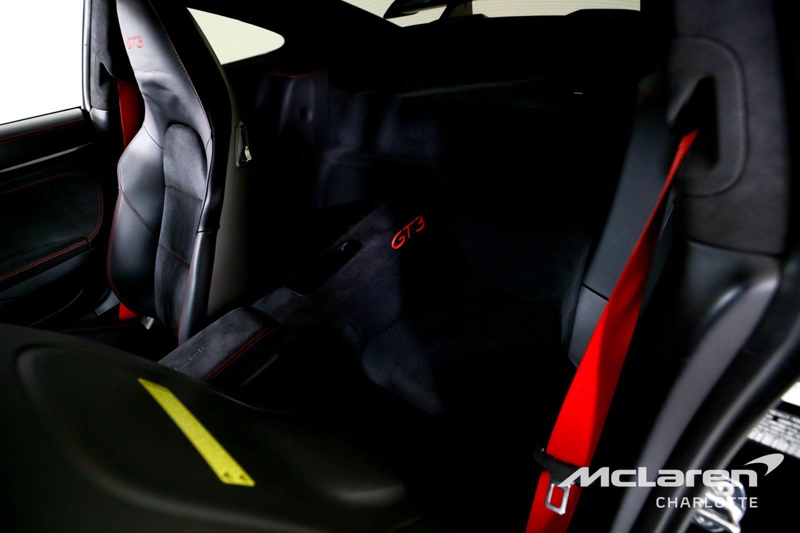Used 2018 Porsche 911 GT3 RWD image 15