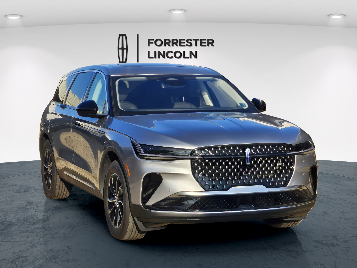 Used 2026 Lincoln Nautilus Premier w/ Equipment Group 102A AWD/4WD image 1