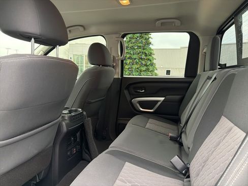 Used 2024 Nissan Titan SV w/ SV Convenience Package image 35