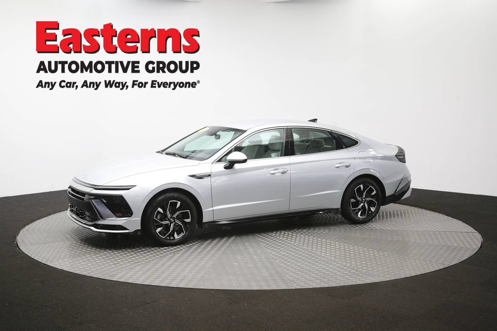 Used 2025 Hyundai Sonata SEL FWD image 60