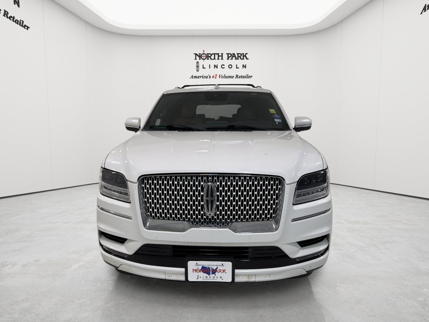 Used 2020 Lincoln Navigator Reserve w/ Equipment Group 208A Reserve AWD/4WD image 8