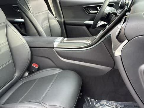 Certified 2026 Mercedes-Benz GLC 300 4MATIC image 35